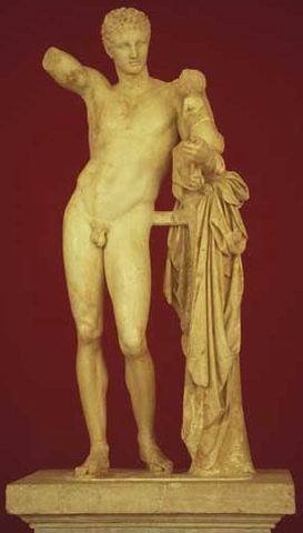 Гермес держит на руках младенца Диониса (скульптура)